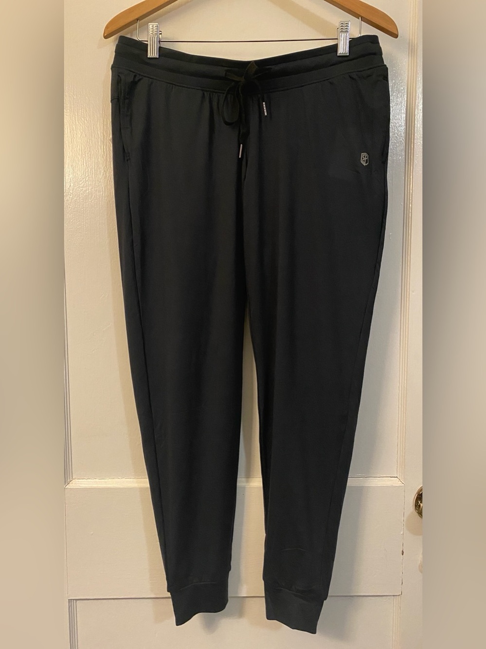 Born Primitive Rest Day Low Rise Athleisure Joggers Women’s Medium